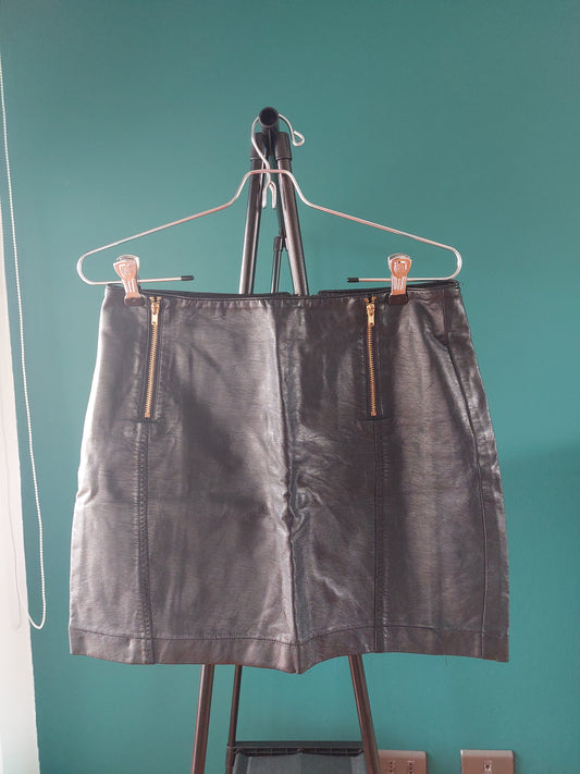 Falda corta cierres