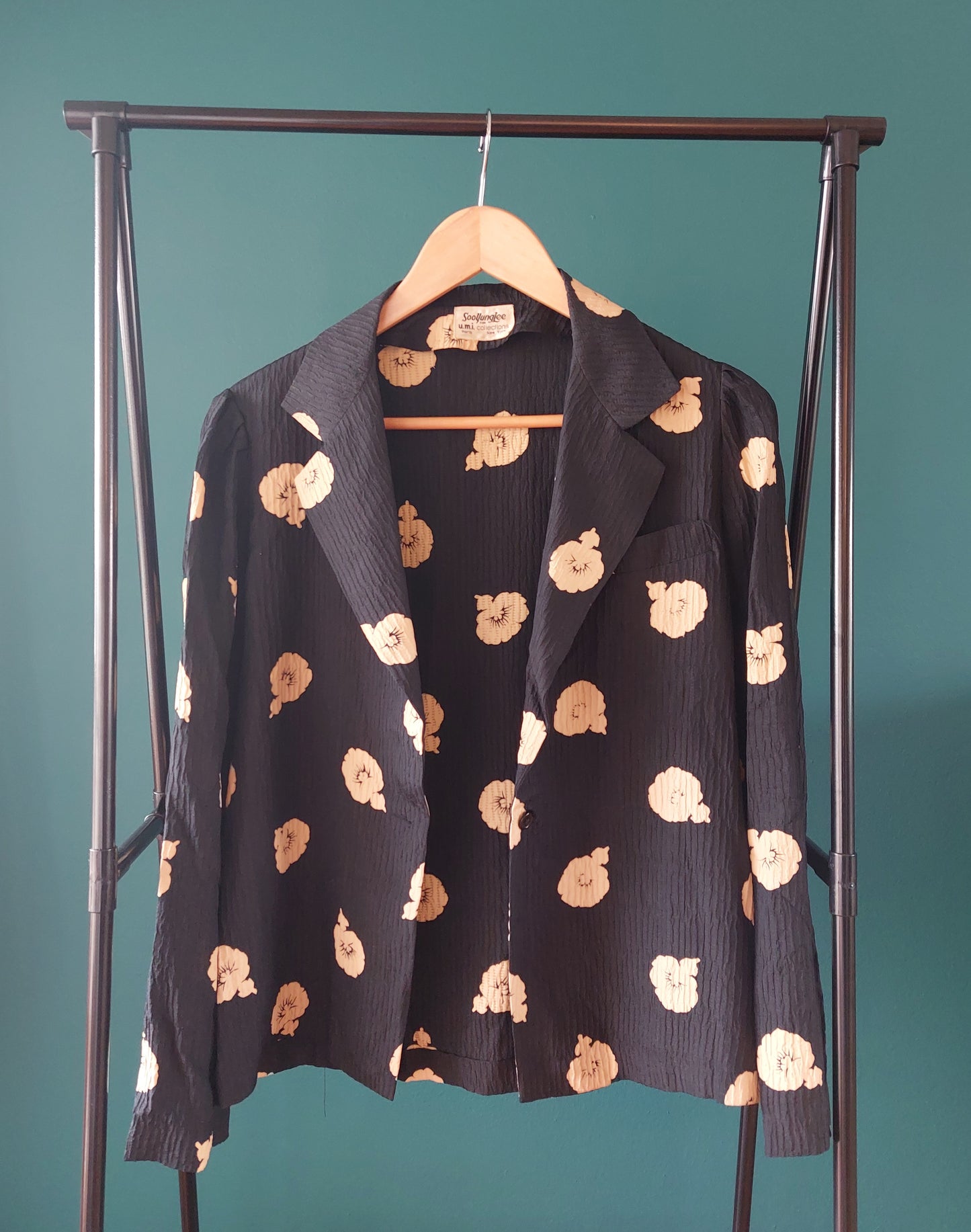 Blusa floreada transparente