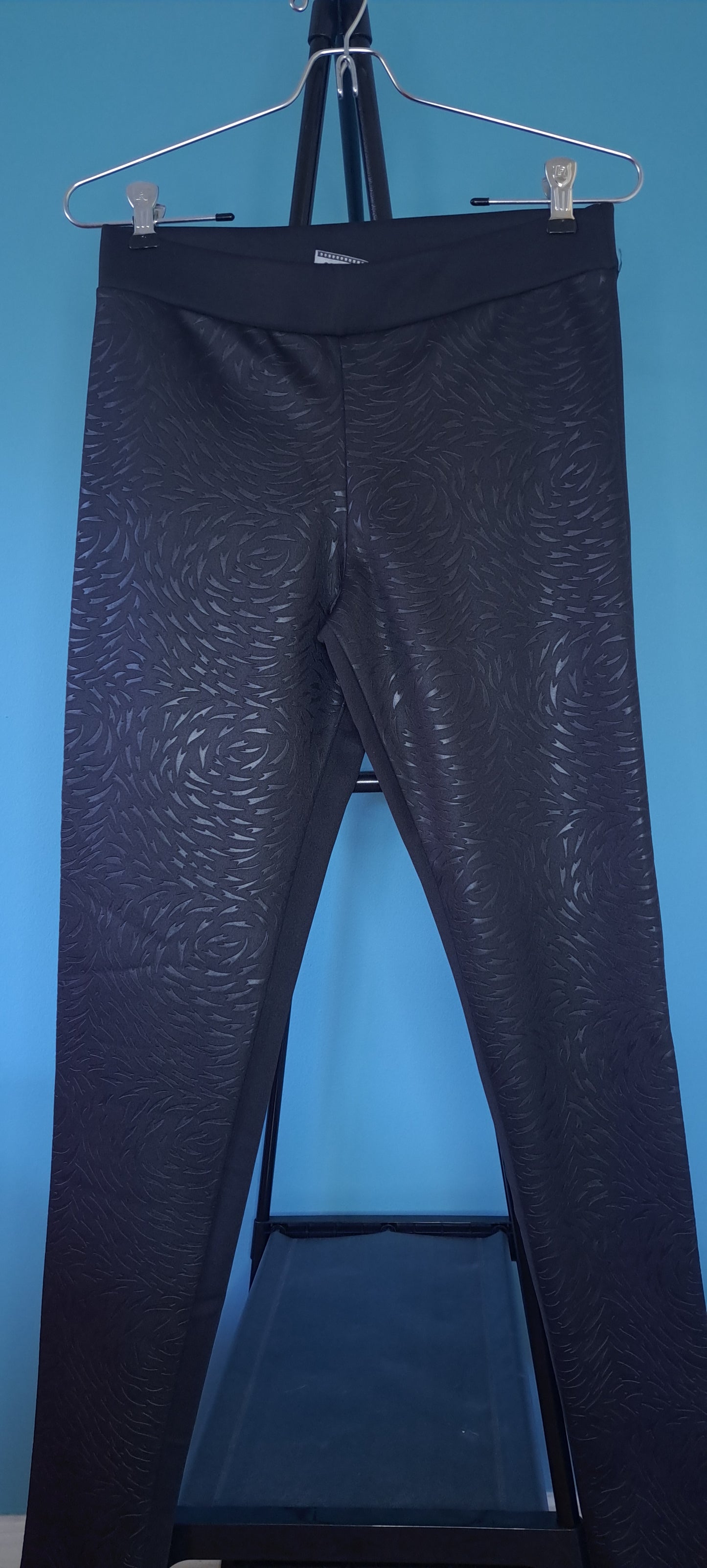 Negros detalle cuero